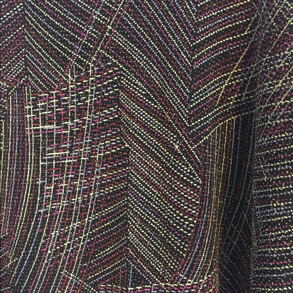 Beautiful notations (Dillard’s) top - 2x